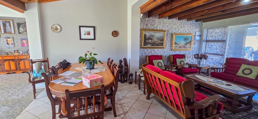 3 Bedroom Property for Sale in Wavecrest Eastern Cape
